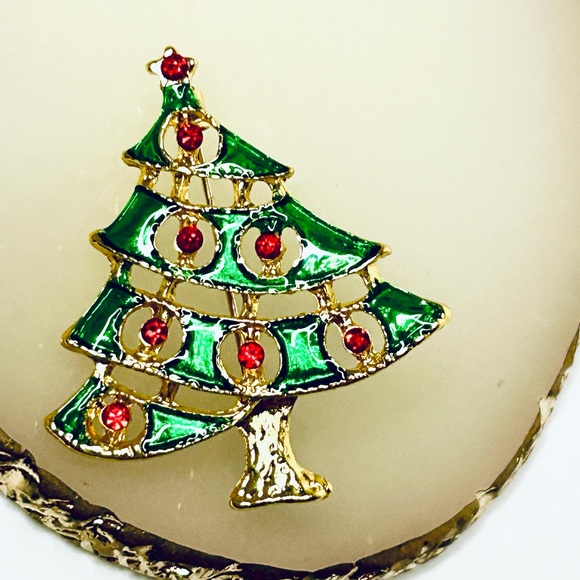 Christmas Tree brooch, great gift idea, stocking stuffer - Picture 1 of 4